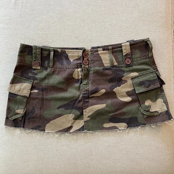 *RARE* EUC Moda International Camo Cargo Mini Skirt Sz 12 Green Brown - Picture 3 of 10